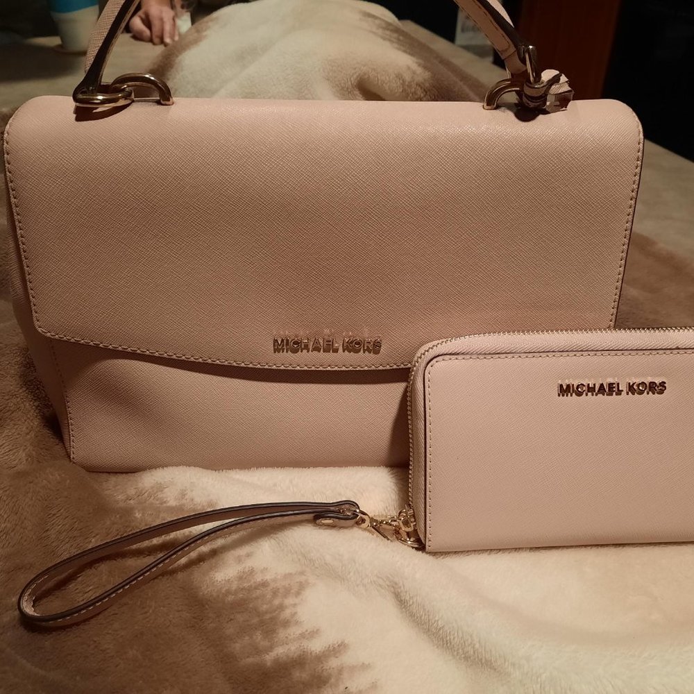COPY - Michael Kors satchel and matching wallet
